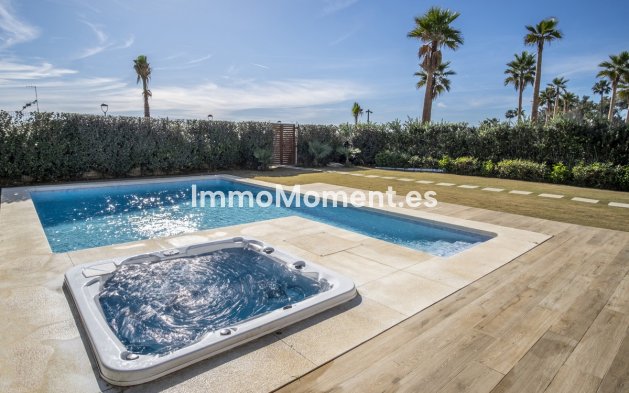 Reventa - Villa - Estepona  - New Golden Mile