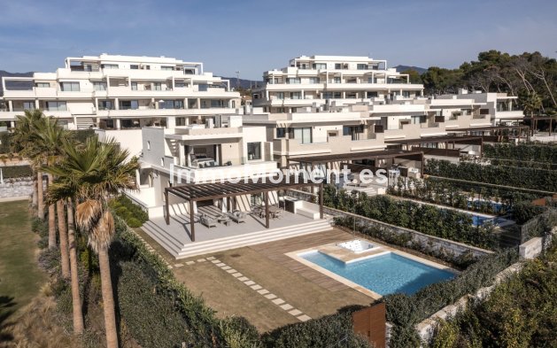 Reventa - Villa - Estepona  - New Golden Mile
