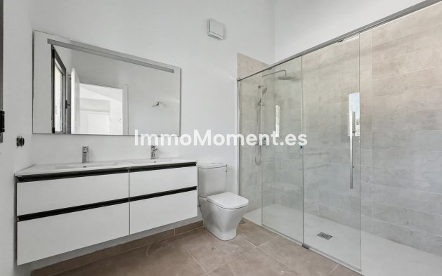 Revente - Villa - Estepona  - Estepona Centro