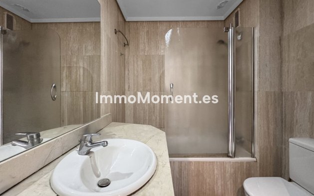 Wiederverkauf - Wohnung - Málaga - Huelin