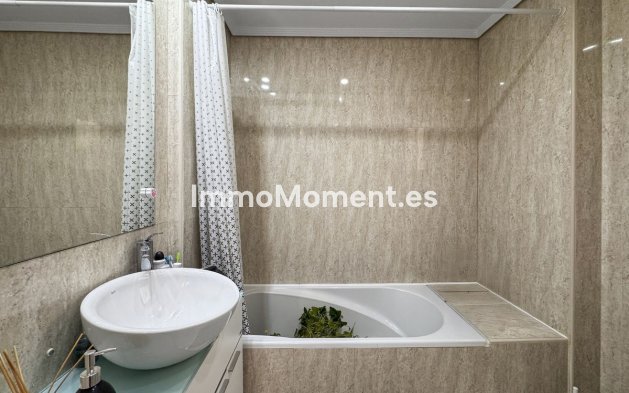 Wiederverkauf - Wohnung - Málaga - Huelin