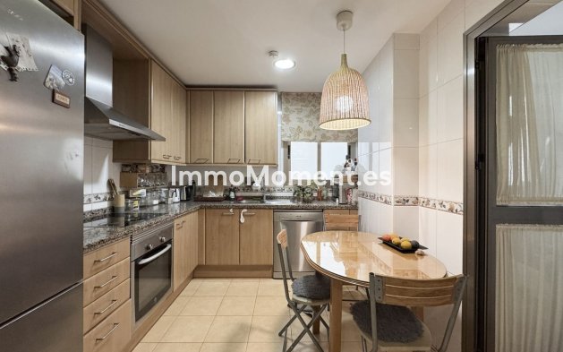 Wiederverkauf - Wohnung - Málaga - Huelin