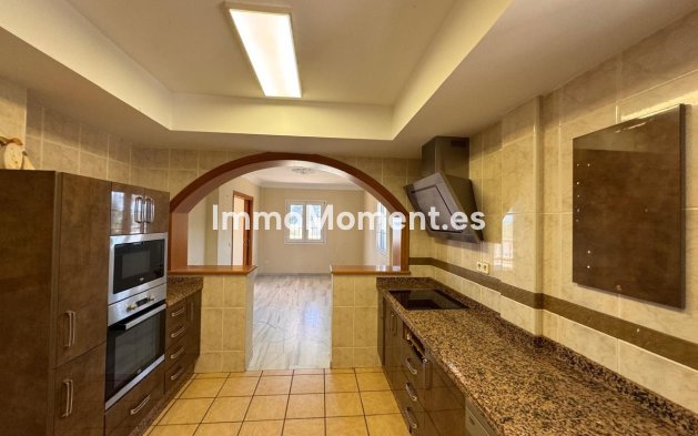 Reventa - Villa - Estepona  - Estepona Centro