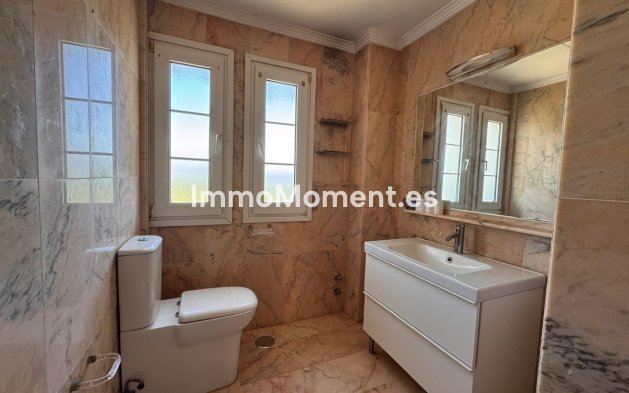 Reventa - Villa - Estepona  - Estepona Centro