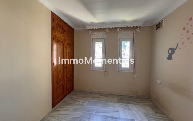 Reventa - Villa - Estepona  - Estepona Centro