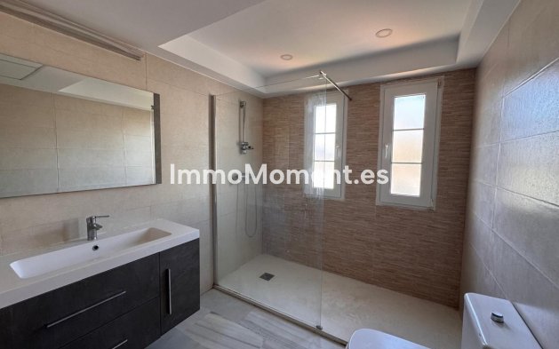 Reventa - Villa - Estepona  - Estepona Centro