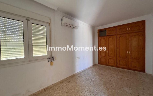 Reventa - Villa - Estepona  - Estepona Centro