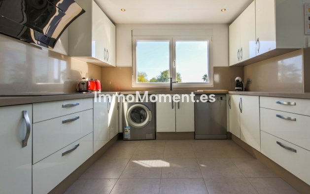 Resale - Villa - Estepona - New Golden Mile