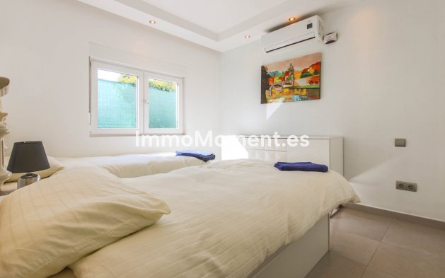 Resale - Villa - Estepona - New Golden Mile