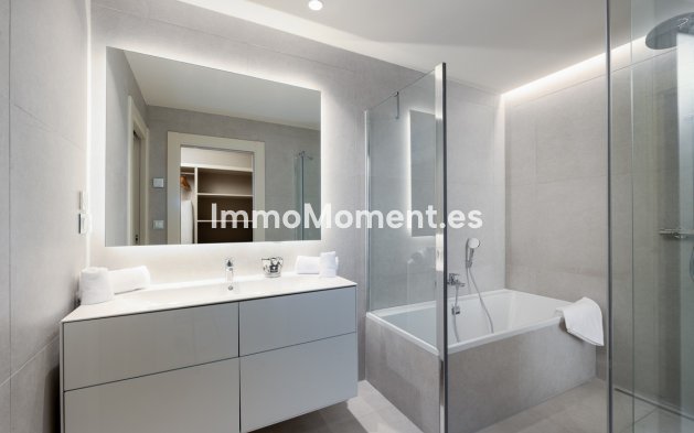 Wiederverkauf - Wohnung - Estepona  - Estepona Centro