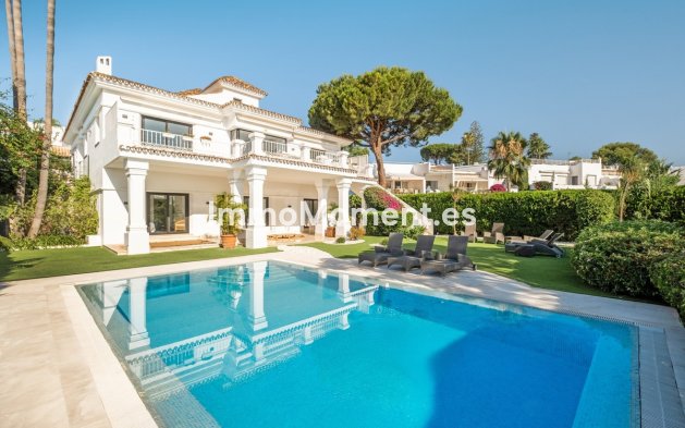 Reventa - Villa - Marbella - Aloha