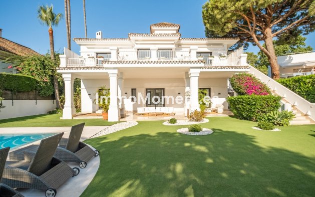 Reventa - Villa - Marbella - Aloha