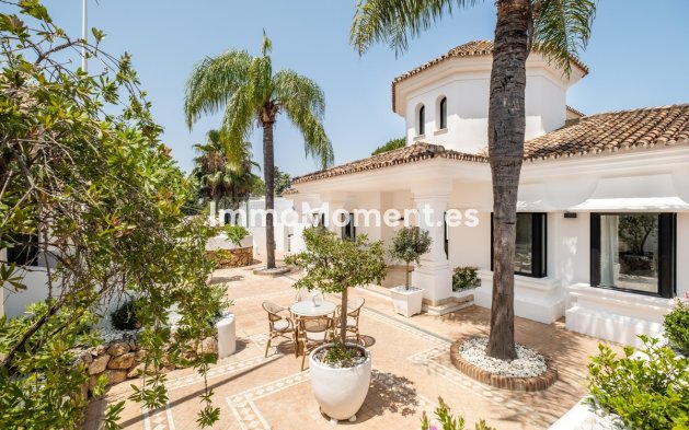Reventa - Villa - Marbella - Aloha