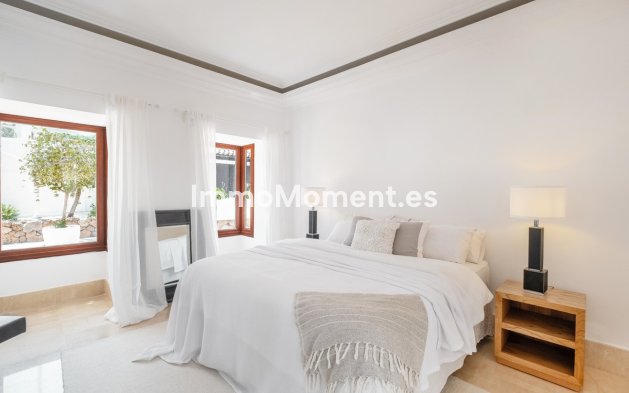 Reventa - Villa - Marbella - Aloha