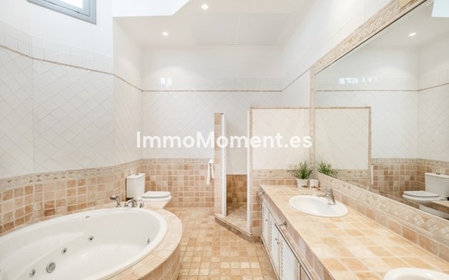 Reventa - Villa - Marbella - Aloha