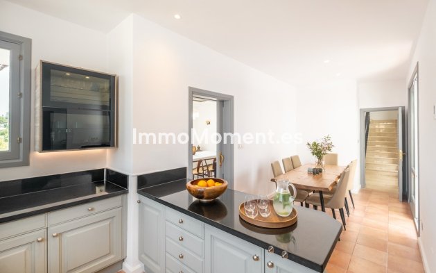 Reventa - Villa - Marbella - Aloha