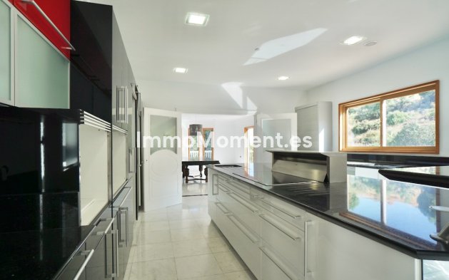 Revente - Villa - Benahavís - Benahavís Centro