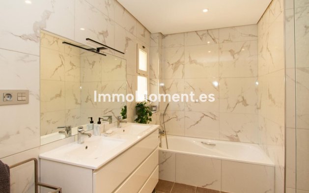 Wiederverkauf - Wohnung - Marbella - La Mairena