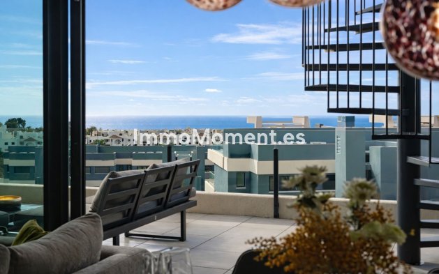 Resale - Apartment - Estepona - Selwo