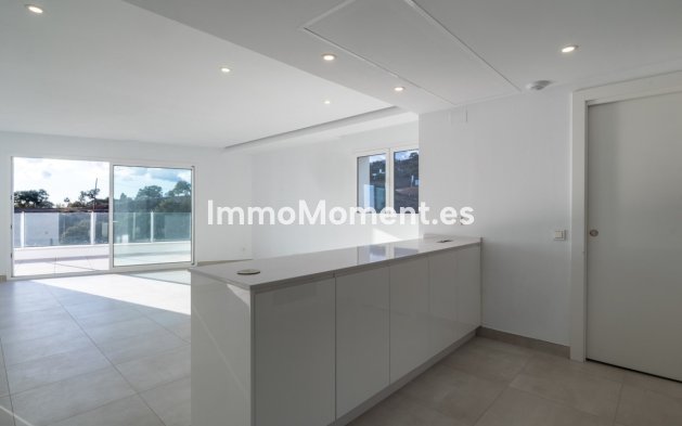 Resale - Apartment - Marbella - Altos de los Monteros