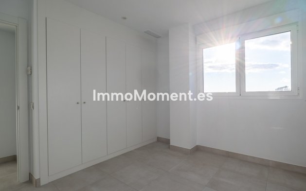Resale - Apartment - Marbella - Altos de los Monteros