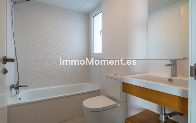 Resale - Apartment - Marbella - Altos de los Monteros