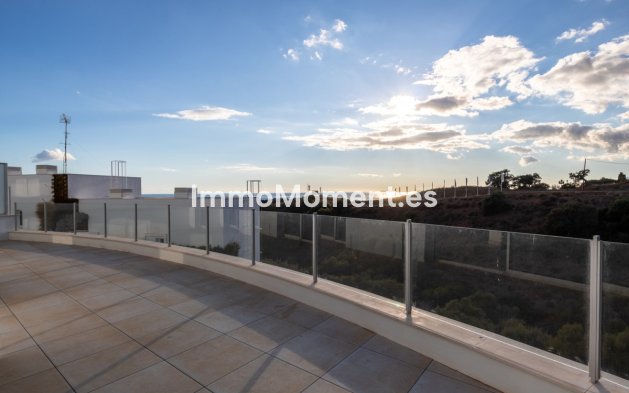 Resale - Apartment - Marbella - Altos de los Monteros
