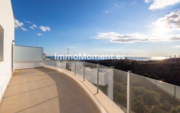 Resale - Apartment - Marbella - Altos de los Monteros