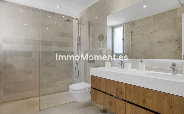 Wiederverkauf - Wohnung - Marbella - Nueva Andalucía