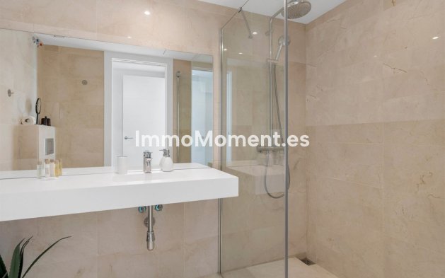 Wiederverkauf - Wohnung - Marbella - Nueva Andalucía