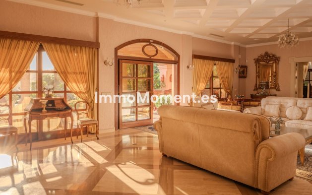 Revente - Villa - Marbella - Nueva Andalucía