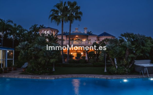 Revente - Villa - Marbella - Nueva Andalucía