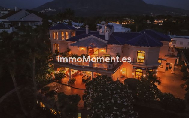 Revente - Villa - Marbella - Nueva Andalucía