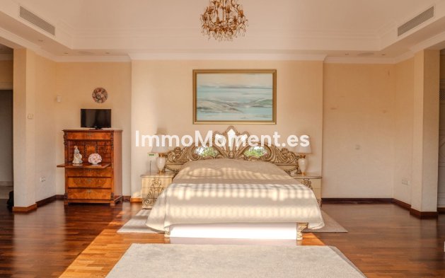 Revente - Villa - Marbella - Nueva Andalucía