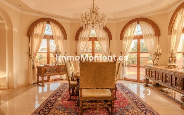 Revente - Villa - Marbella - Nueva Andalucía