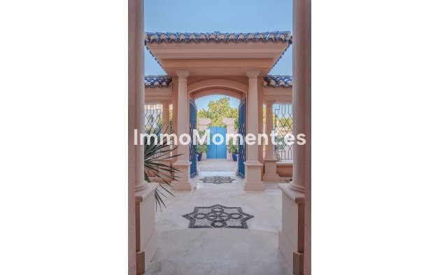 Revente - Villa - Marbella - Nueva Andalucía