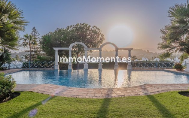 Revente - Villa - Marbella - Nueva Andalucía