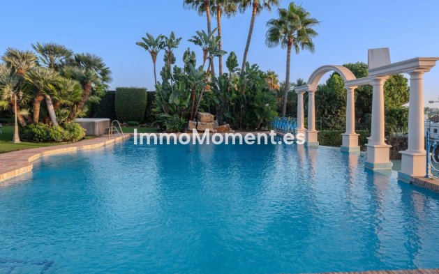 Revente - Villa - Marbella - Nueva Andalucía