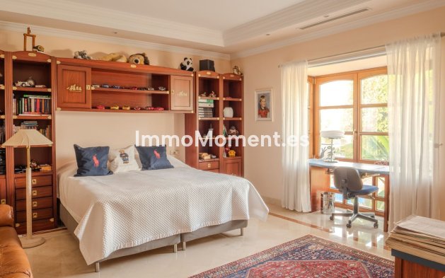 Revente - Villa - Marbella - Nueva Andalucía