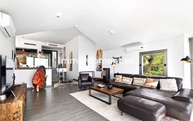 Wiederverkauf - Villa - Mijas - Valtocado