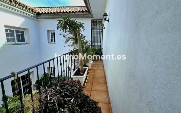 Wiederverkauf - Villa - Estepona  - New Golden Mile