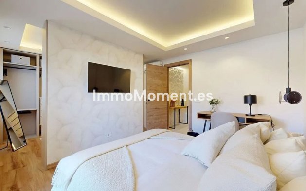 Resale - Villa - Estepona - Atalaya