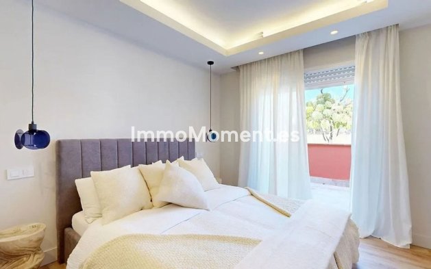 Resale - Villa - Estepona - Atalaya