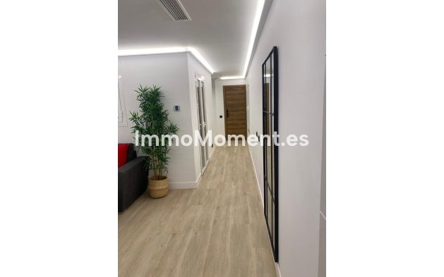 Wiederverkauf - Wohnung - Marbella - Puerto Banús