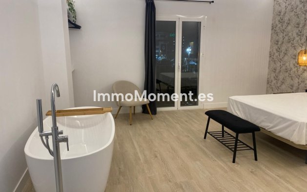 Wiederverkauf - Wohnung - Marbella - Puerto Banús