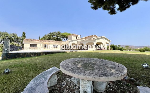 Revente - Villa - Marbella - Elviria