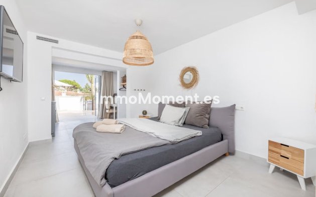 Resale - Townhouse - Marbella - Elviria