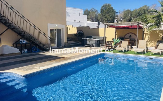 Bestaande woning - Villa - Orihuela - Villamartin
