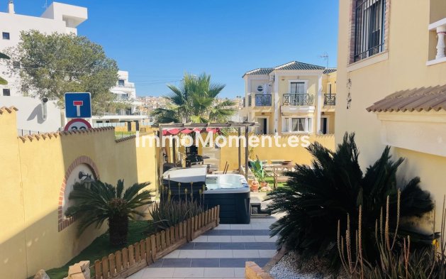 Bestaande woning - Villa - Orihuela - Villamartin
