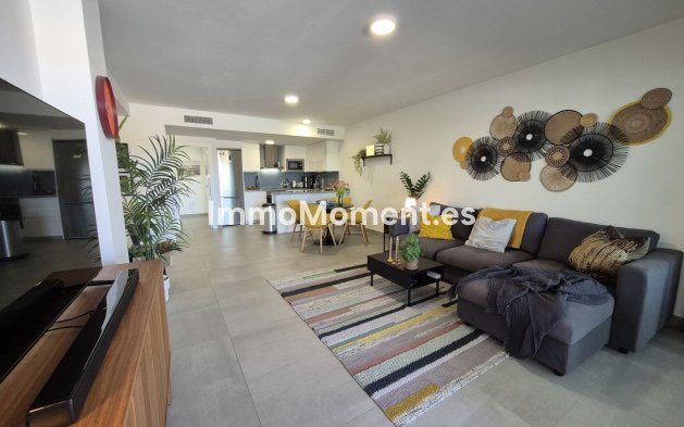 Resale - Apartment - Manilva - La Duquesa